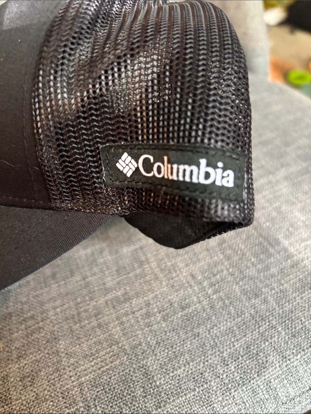 Columbia hat - Picture 3 of 3